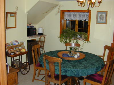 Breakfast room at Mt. Elbert Lodge
